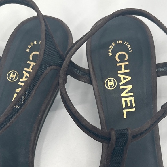 CHANEL Camellia Dark Brown Mesh Suede CC T-Strap Cork Wedge Sandals Size 39 US 9 - Picture 12 of 15